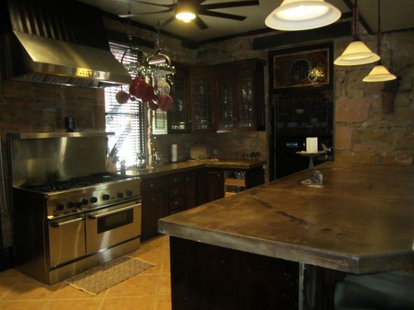 FlatIron Historic Sandstone Inn: 745 N River St, Hot Springs, SD 57747